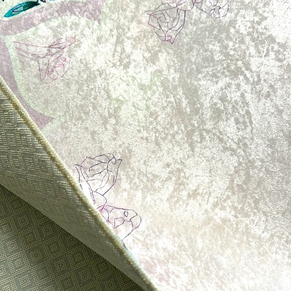 Girls Pink and purple prayer mat , padded and had non-slip bottom. 26x45 inches - Picture 3 of 3